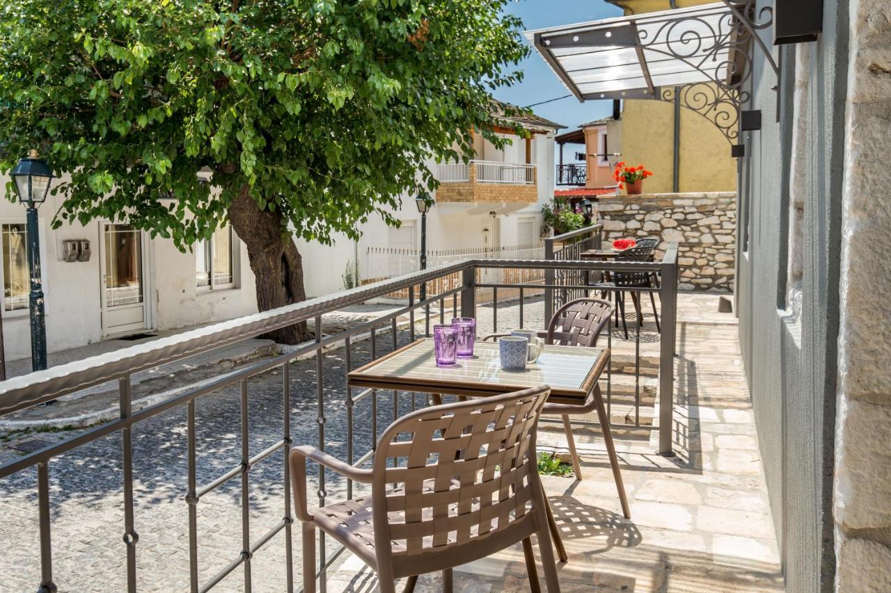 Oikos Daretsou Apartment Theologos  Exterior photo
