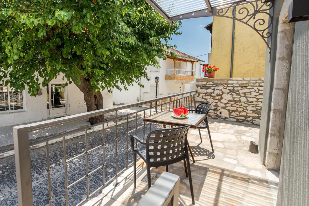 Oikos Daretsou Apartment Theologos  Exterior photo
